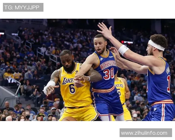 10月11日勇士与湖人精彩对决高清回顾全场比赛亮点与精彩瞬间分析 10月11日勇士与湖人精彩对决高清回顾全场比赛亮点与精彩瞬间分析