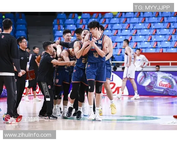 CBA同曦男篮迎战天津队全力争胜展现团队实力与战术配合 CBA同曦男篮迎战天津队全力争胜展现团队实力与战术配合